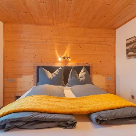 In Near Lifts 基茨比厄尔