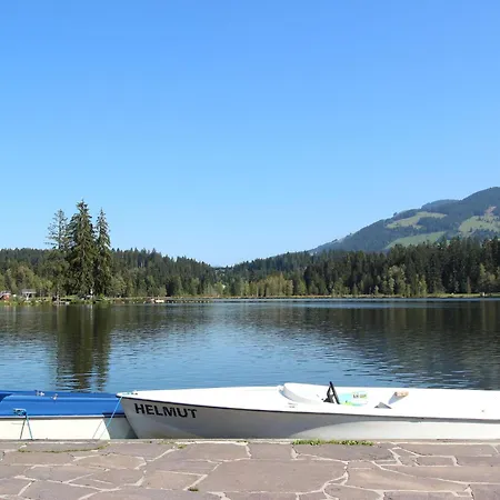 In Near Lifts 公寓 *